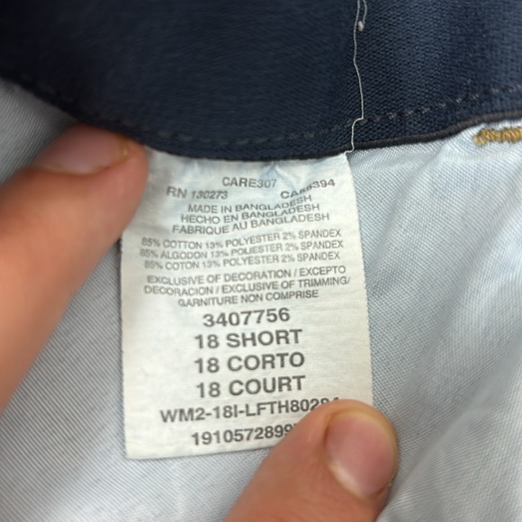 LEE REGULAR FIT SKINNY LEG MID RISE FLEX MOTION short - Picture 4 of 4